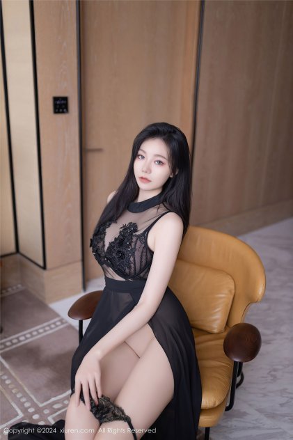 黄色网址大块网海报