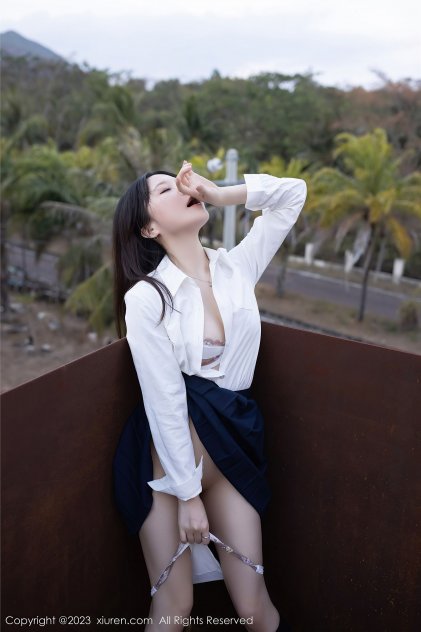 明星床上性照海报