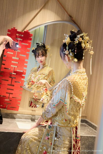 风情艳主豪宅朋友圈调教XX电击海报